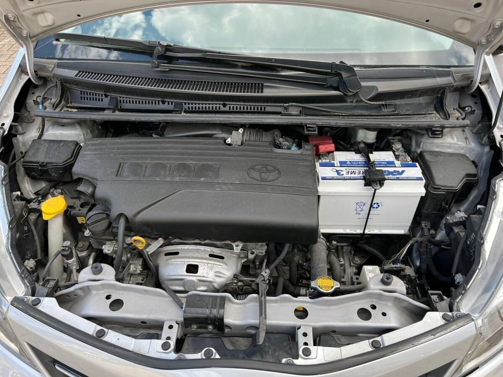 Toyota Yaris usata a Sondrio (17)