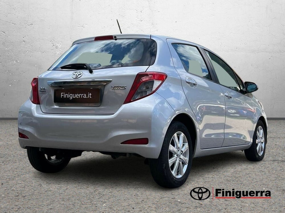 Toyota Yaris usata a Sondrio (4)