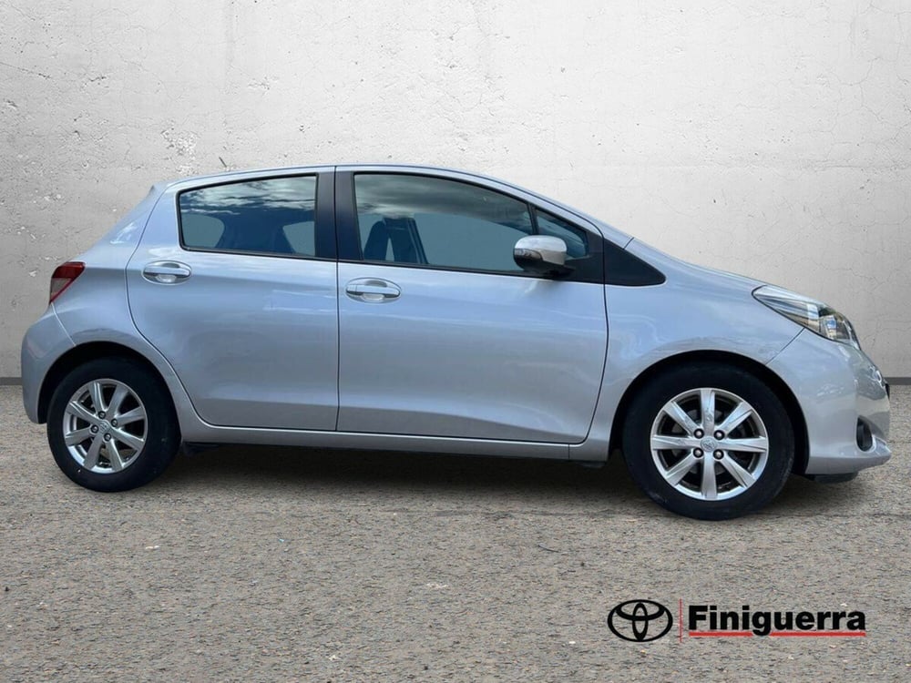 Toyota Yaris usata a Sondrio (5)
