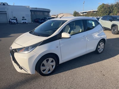 Toyota Aygo 1.0 VVT-i 69 CV 5 porte x-pure MMT del 2018 usata a Piacenza
