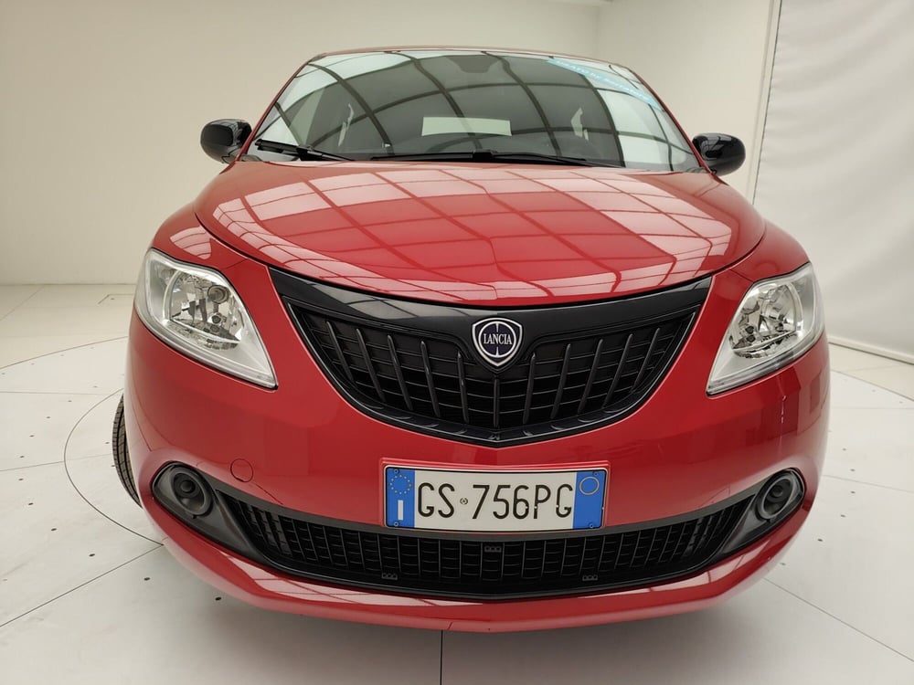 Lancia Ypsilon usata a Como (2)