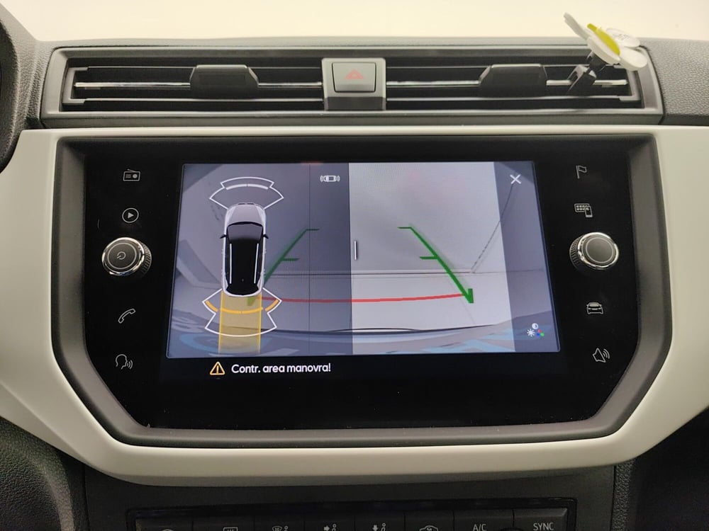 SEAT Arona usata a Como (11)