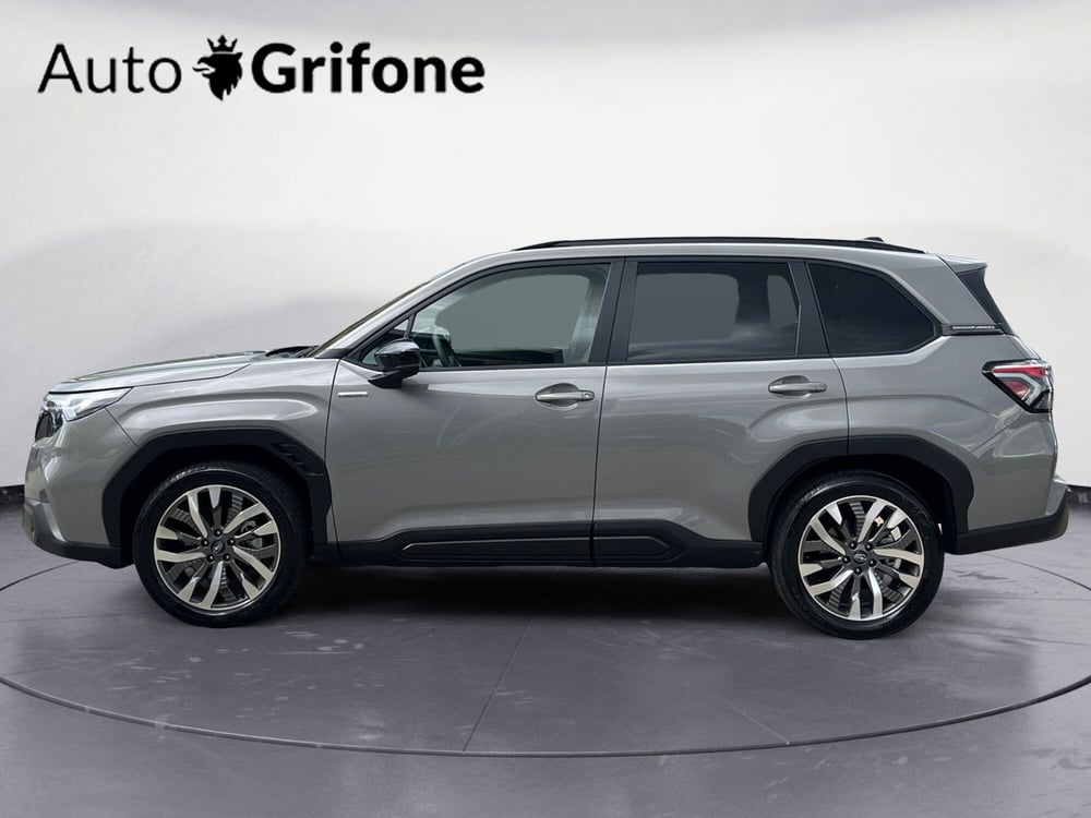 Subaru Forester nuova a Modena (2)
