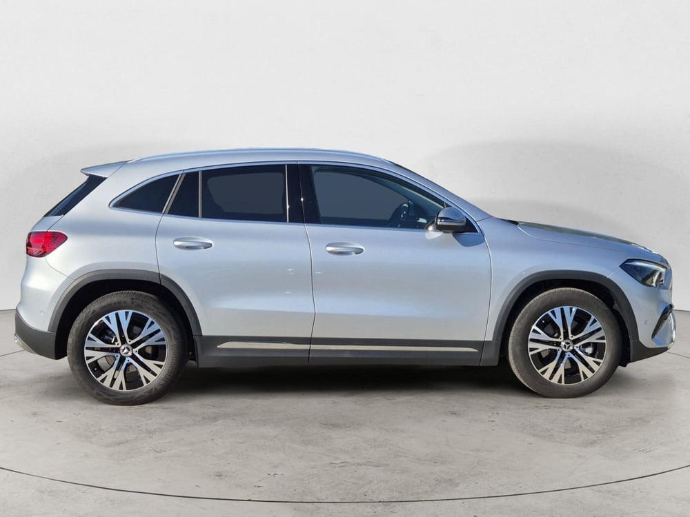 Mercedes-Benz GLA SUV usata  (5)