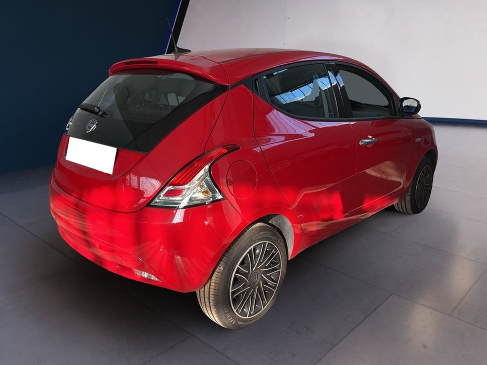 Lancia Ypsilon usata a Torino (4)