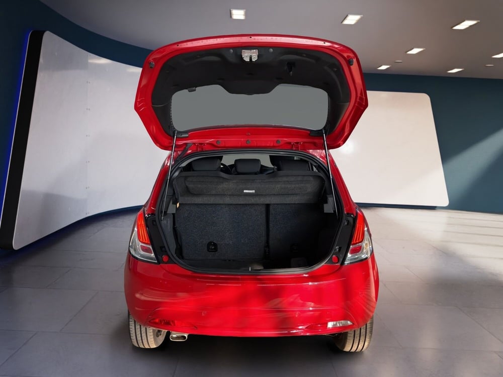Lancia Ypsilon usata a Torino (7)
