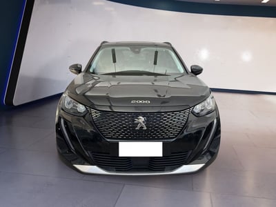 Peugeot 2008 1.2 puretech Active s&amp;s 100cv del 2022 usata a Torino