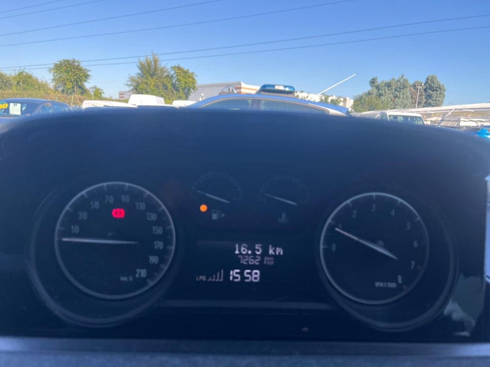 Lancia Ypsilon usata a Milano (18)