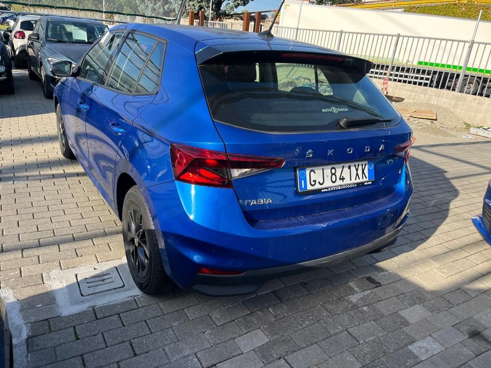 Skoda Fabia usata a Milano (7)