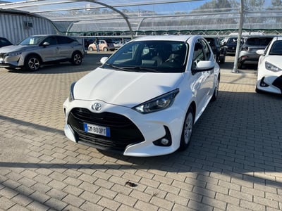 Toyota Yaris 1.0 5 porte Active del 2023 usata a Milano