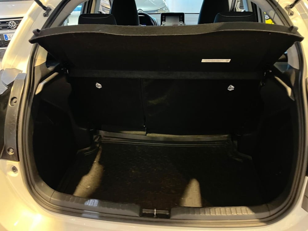 Toyota Yaris usata a Milano (10)