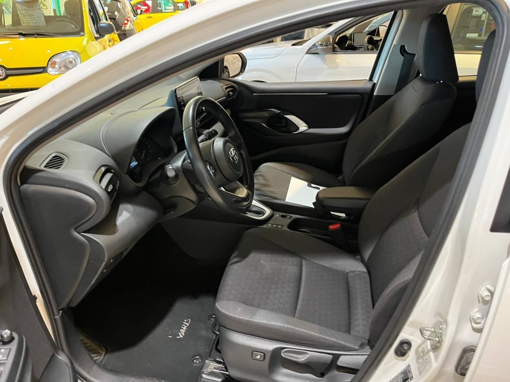 Toyota Yaris usata a Milano (11)