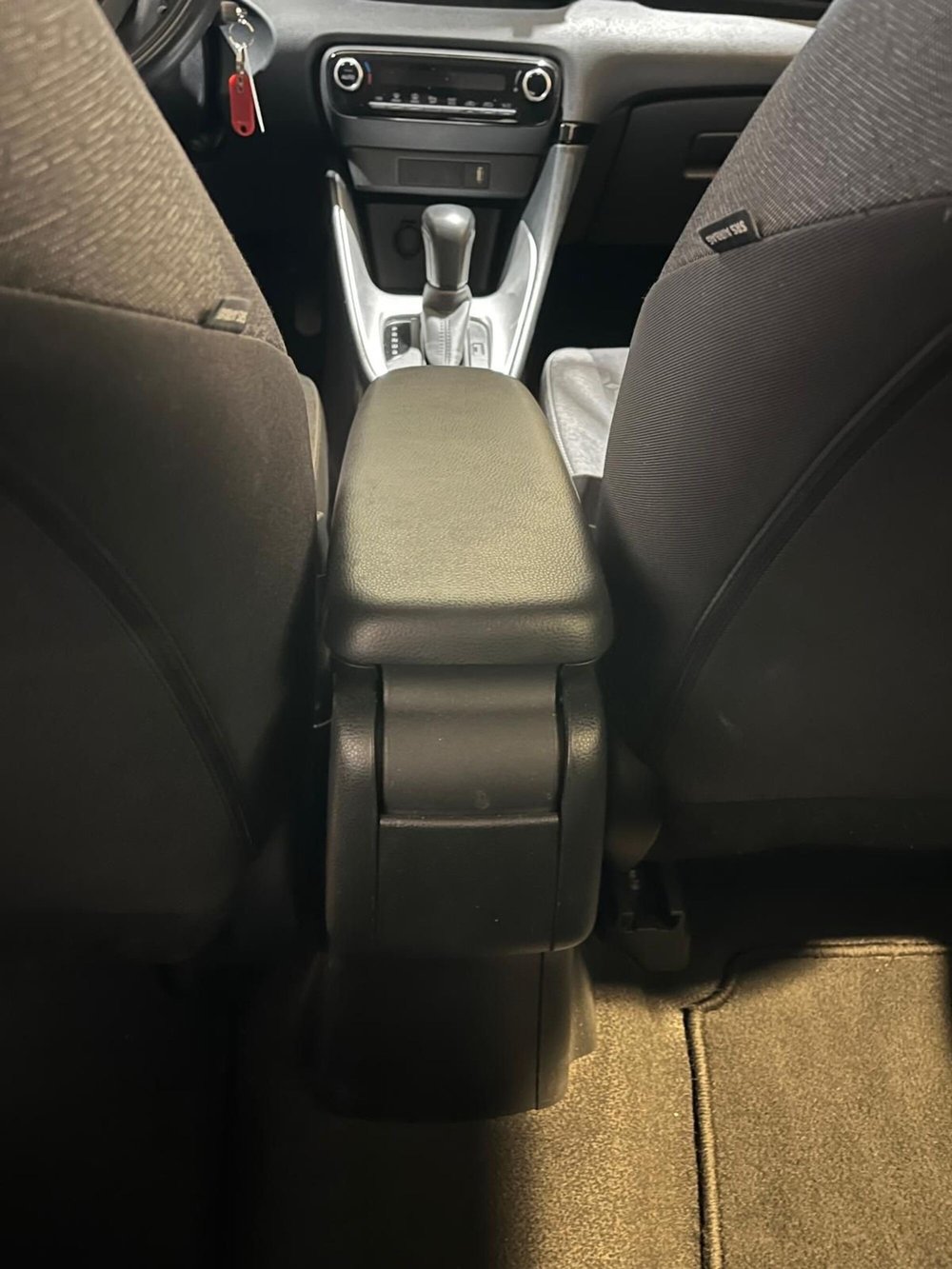 Toyota Yaris usata a Milano (18)