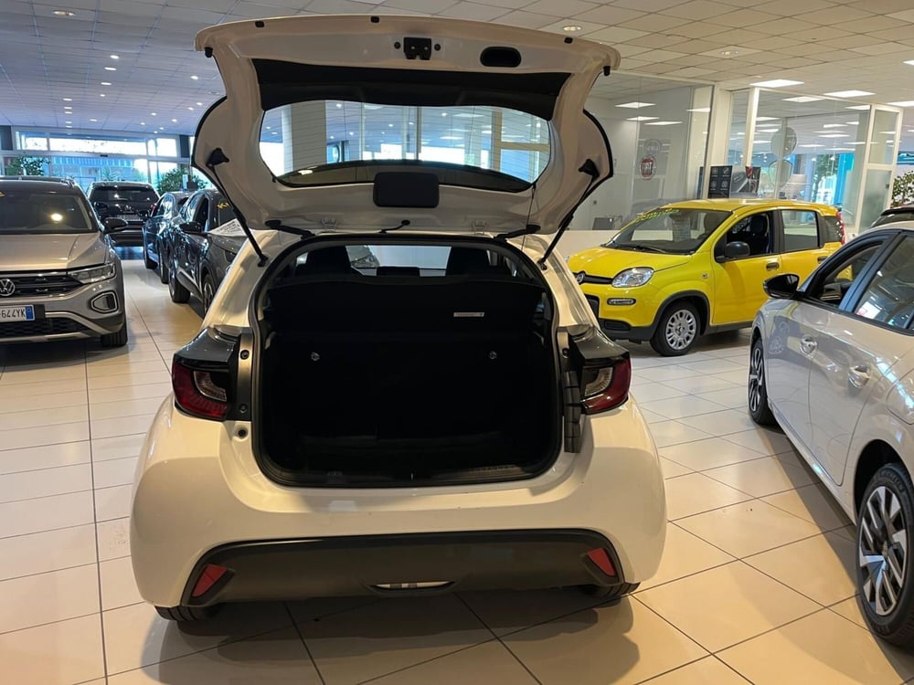 Toyota Yaris usata a Milano (9)