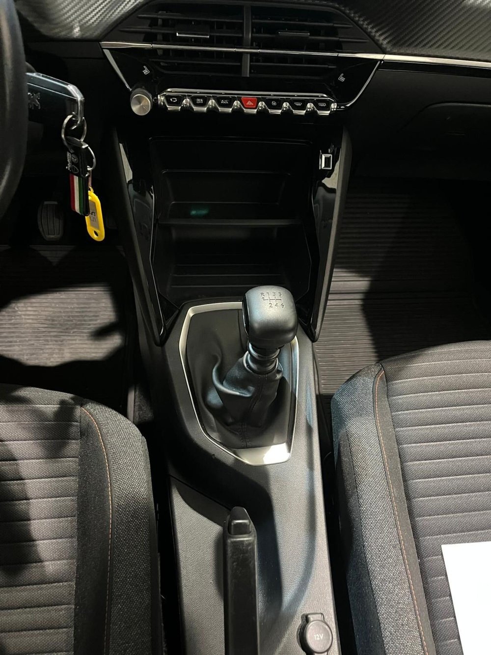 Peugeot 2008 usata a Milano (16)