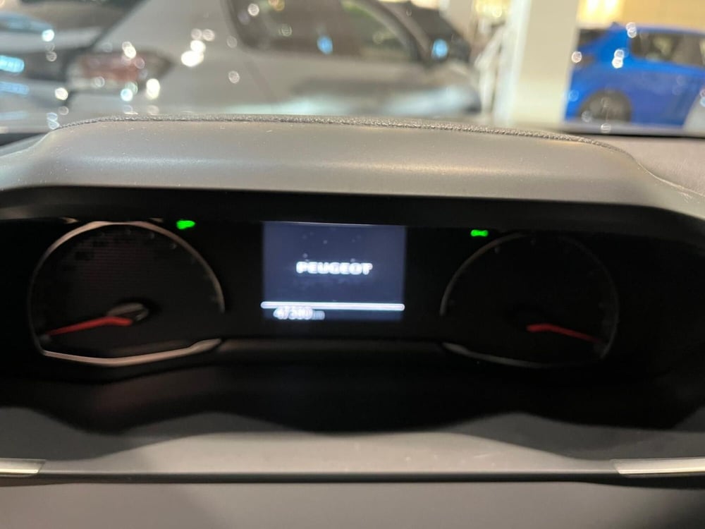 Peugeot 2008 usata a Milano (17)