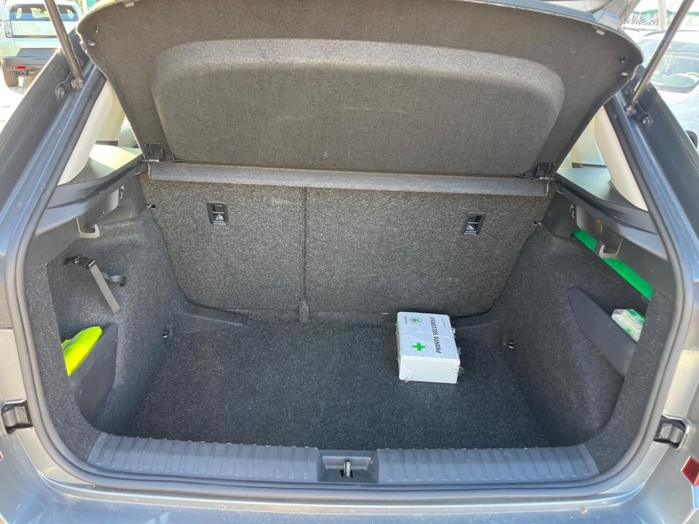 Skoda Kamiq usata a Milano (10)