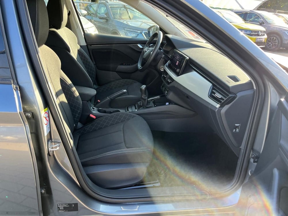 Skoda Kamiq usata a Milano (12)