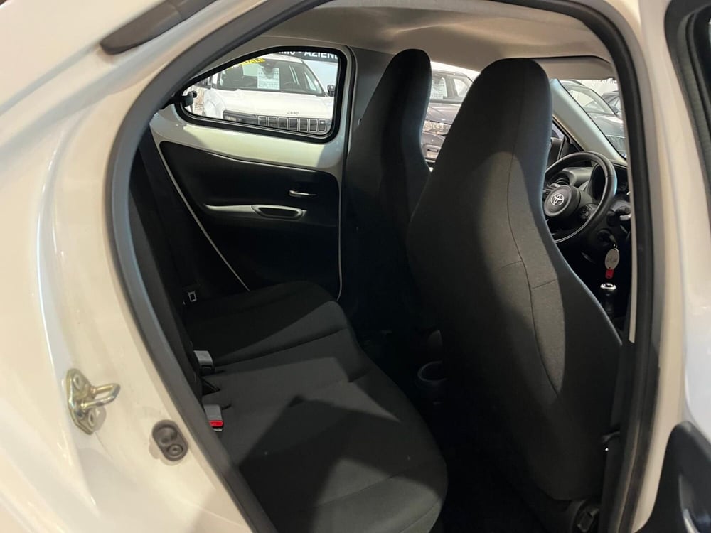Toyota Aygo X usata a Milano (14)