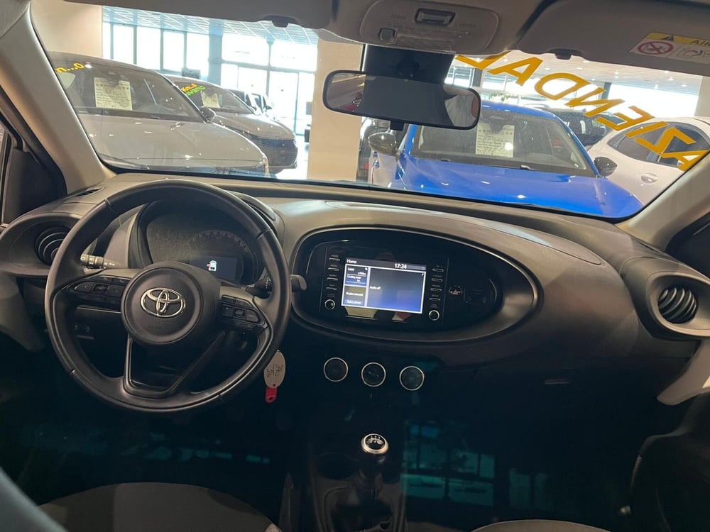 Toyota Aygo X usata a Milano (15)