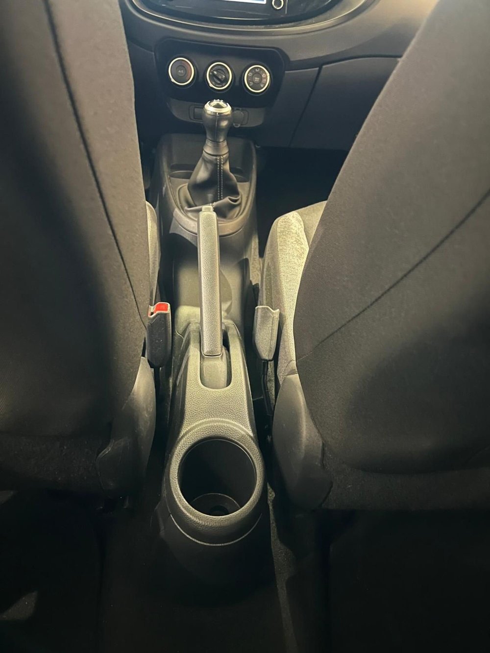 Toyota Aygo X usata a Milano (18)