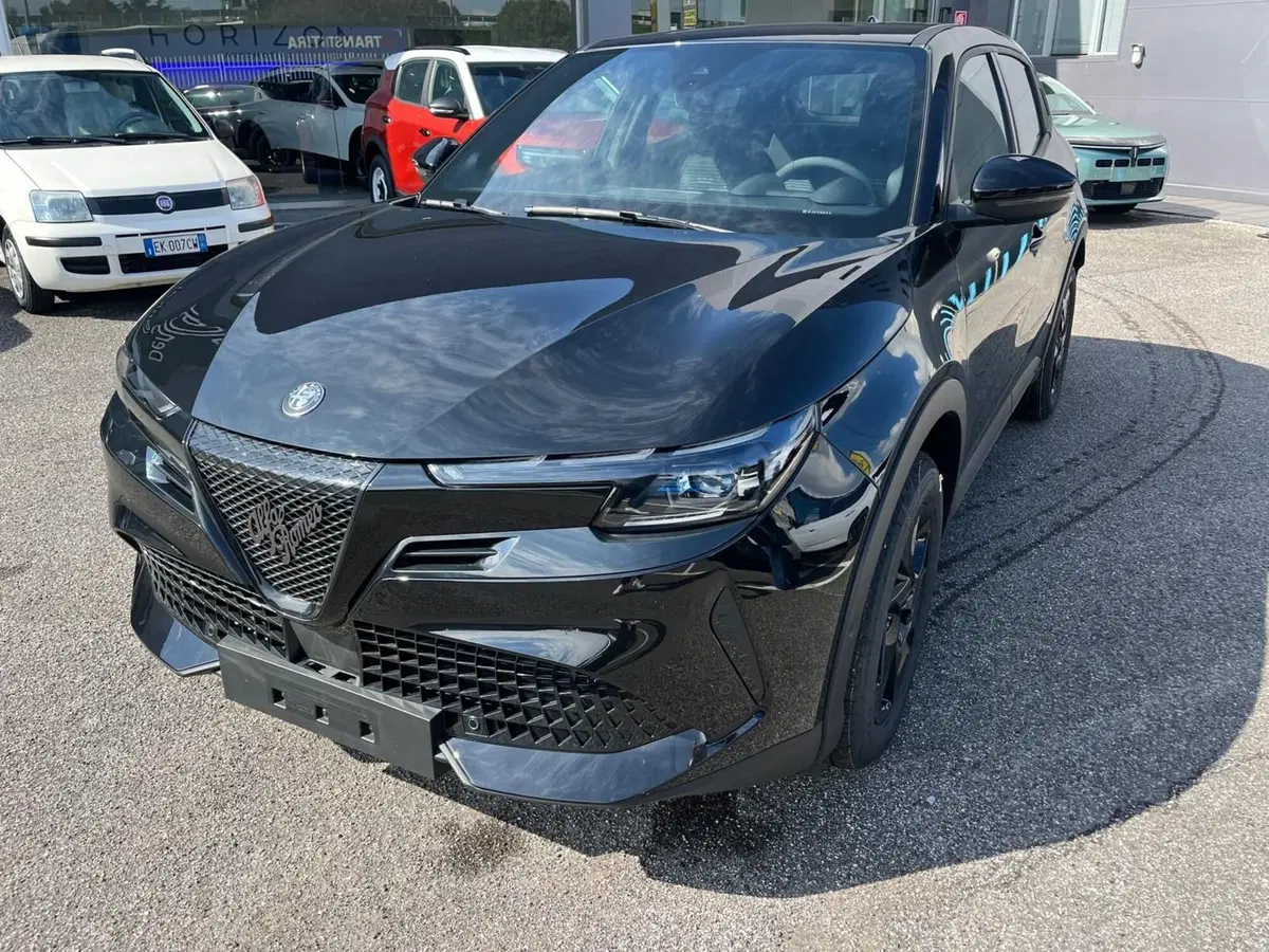 Alfa Romeo Junior nuova a Milano
