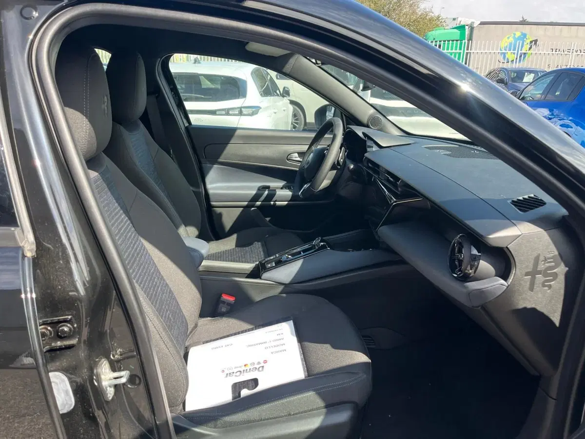 Alfa Romeo Junior nuova a Milano (12)