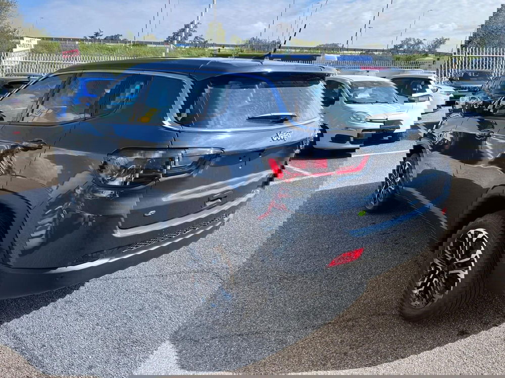 Jeep Compass nuova a Milano (6)