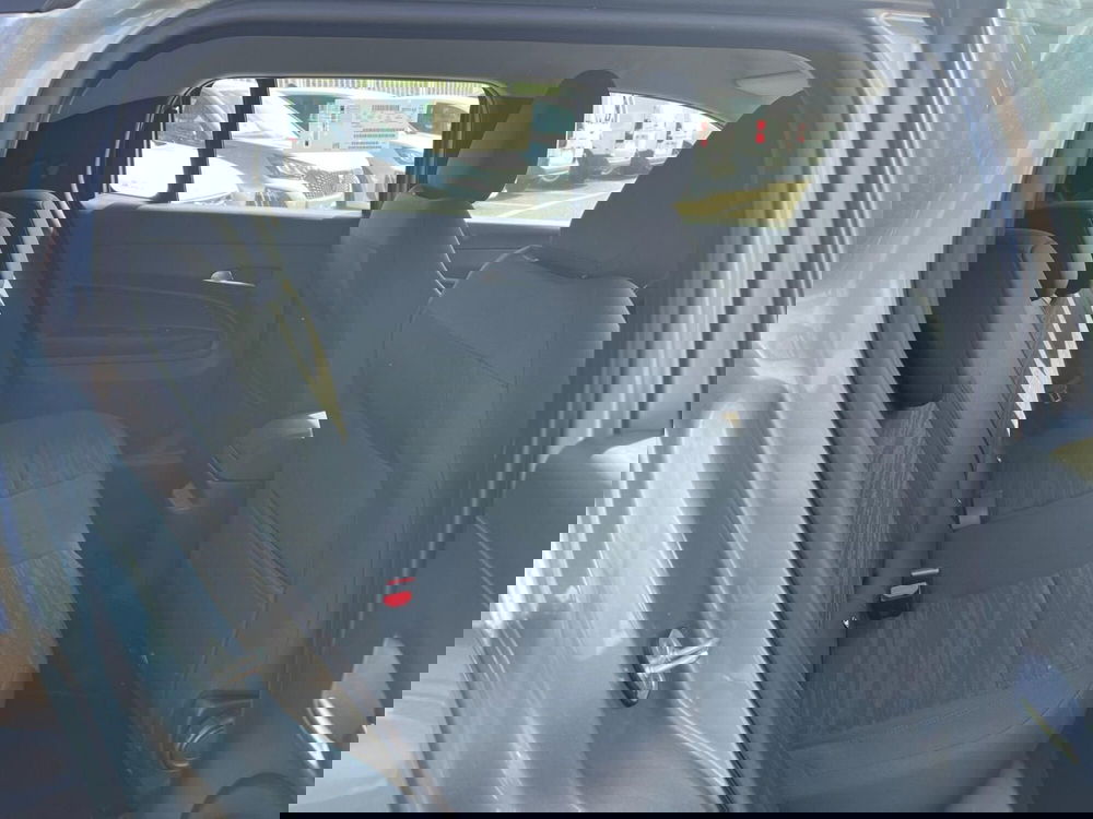 Jeep Avenger nuova a Milano (13)