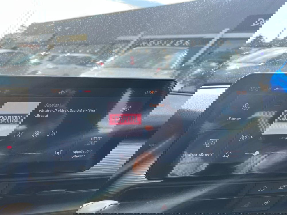 Jeep Avenger nuova a Milano (16)