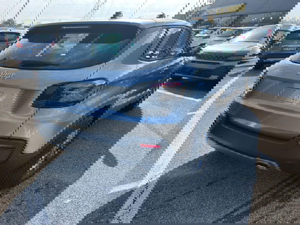 Jeep Avenger nuova a Milano (6)