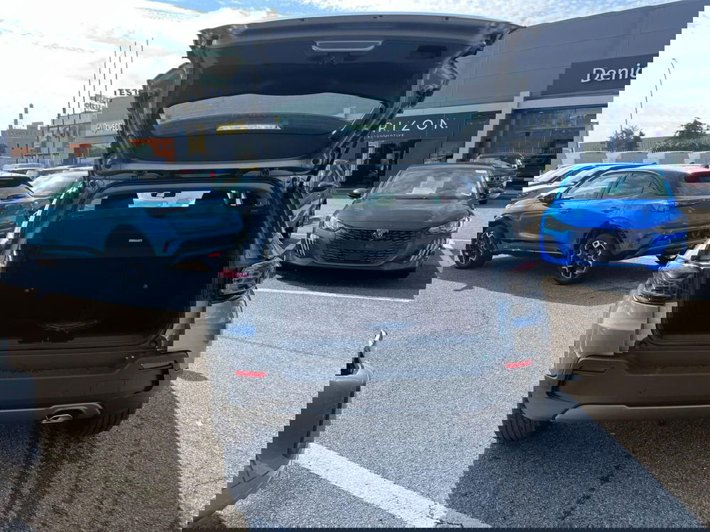 Jeep Avenger nuova a Milano (9)