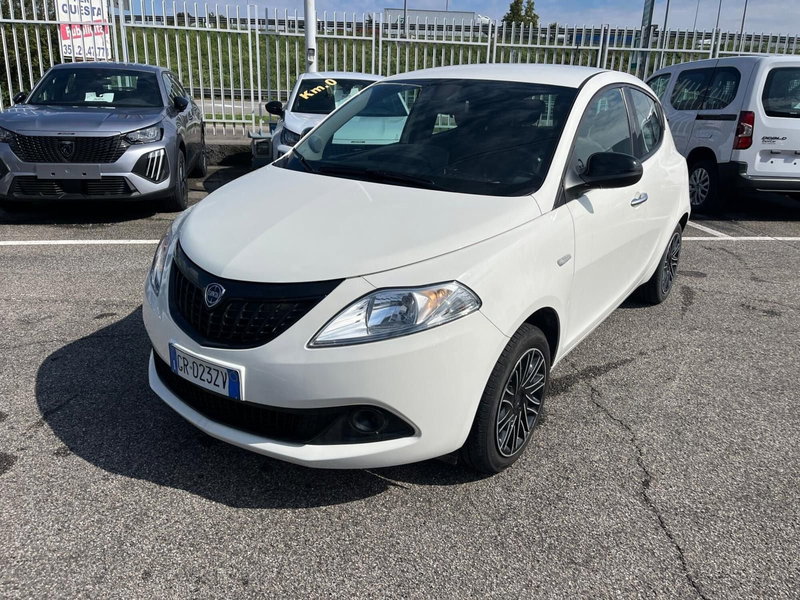 Lancia Ypsilon usata a Milano