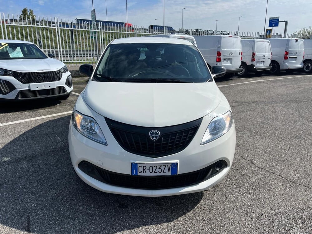Lancia Ypsilon usata a Milano (2)