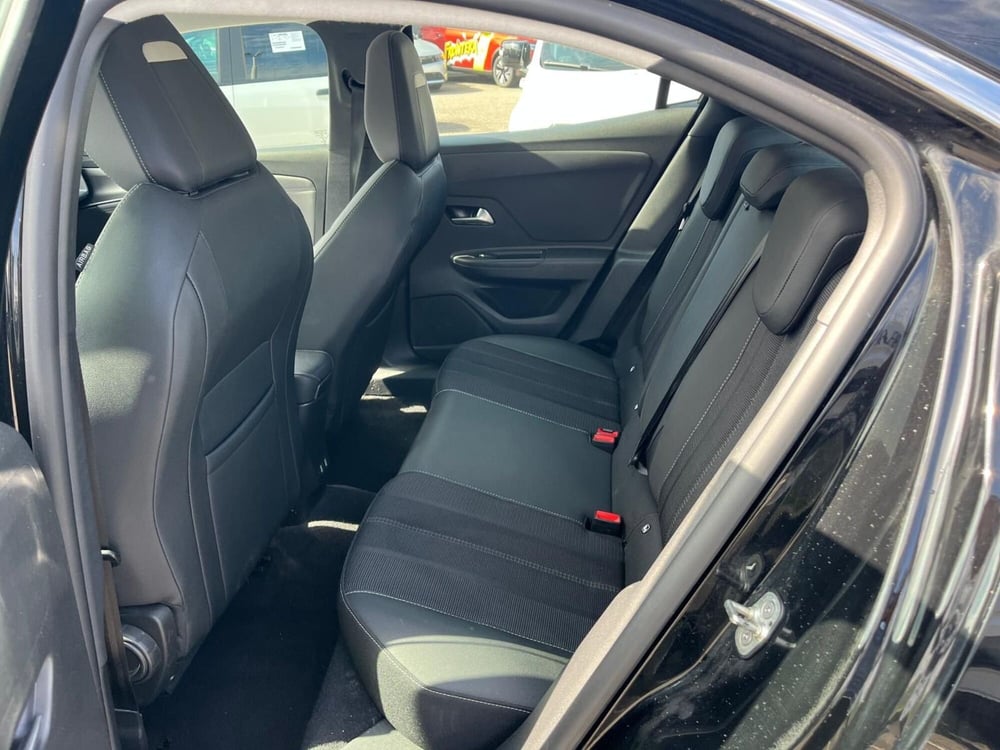 Opel Mokka usata a Milano (13)