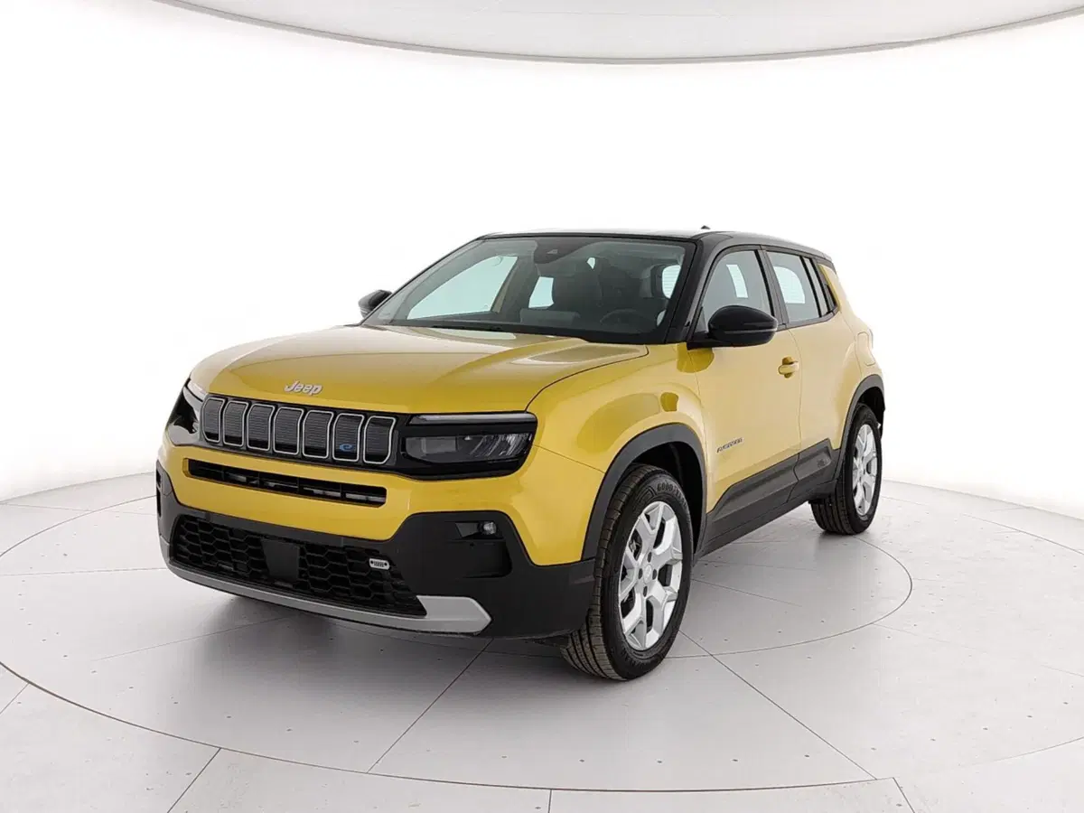 Jeep Avenger nuova a Caserta (3)