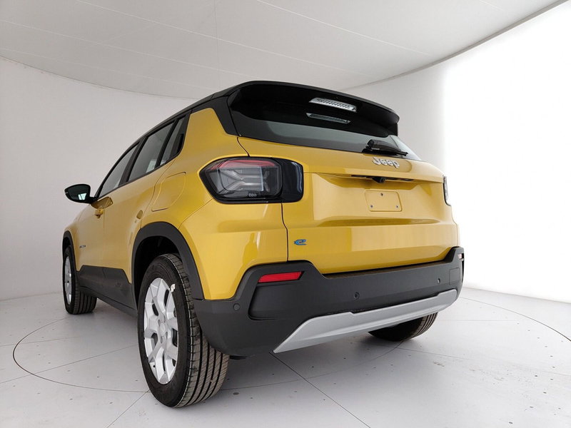 Jeep Avenger nuova a Caserta (9)