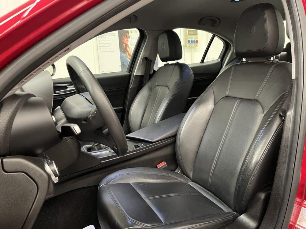 Alfa Romeo Giulia usata a Alessandria (12)