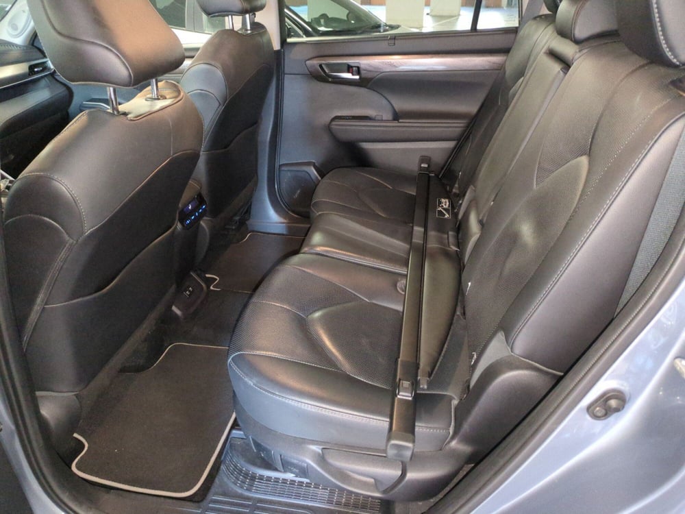 Toyota Highlander usata a Milano (13)
