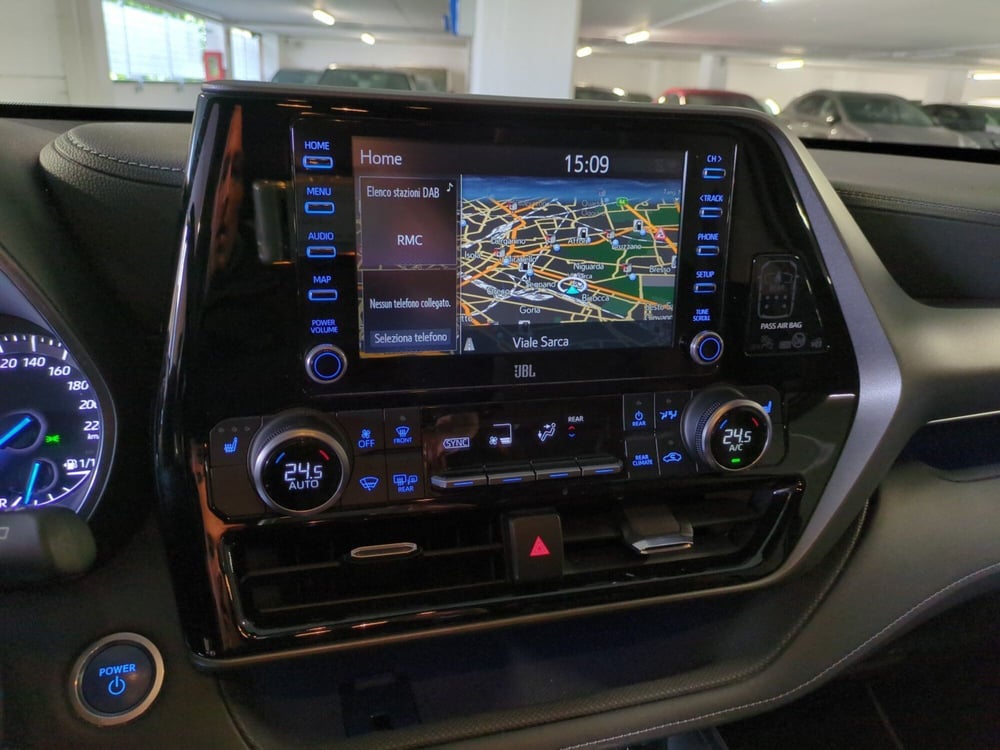 Toyota Highlander usata a Milano (19)