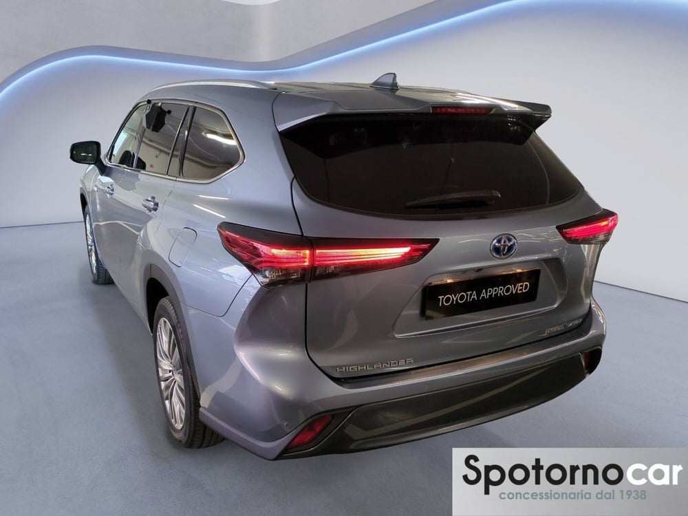Toyota Highlander usata a Milano (4)