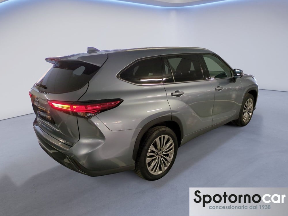 Toyota Highlander usata a Milano (7)