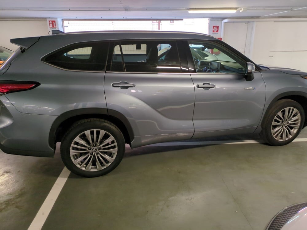 Toyota Highlander usata a Milano (8)