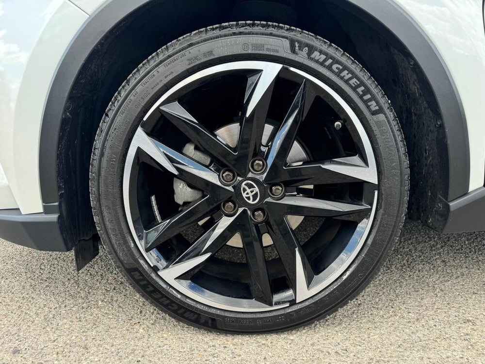 Toyota Toyota C-HR usata a Modena (10)