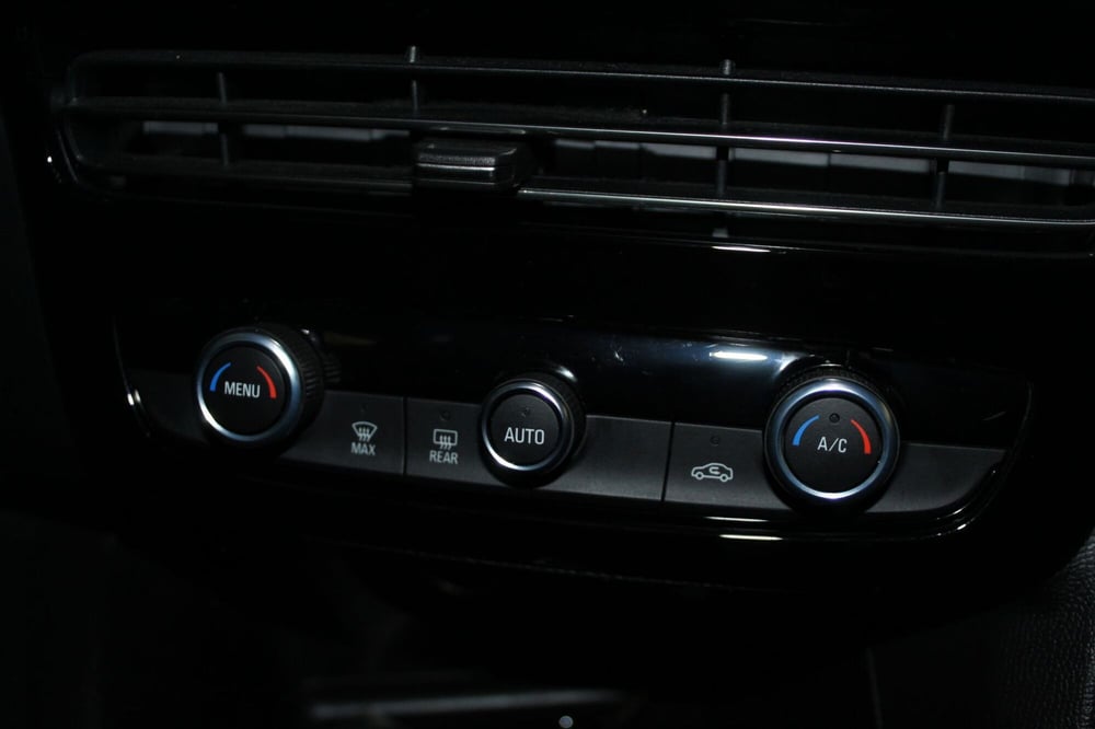 Opel Mokka usata a Cremona (13)