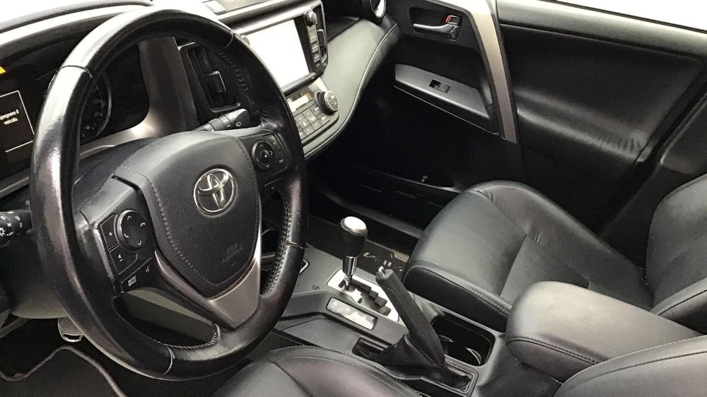 Toyota Rav4 usata a Catania (11)