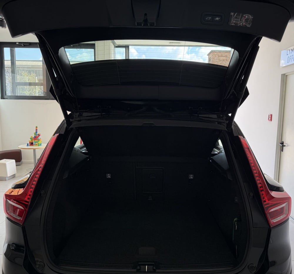 Volvo XC40 usata a Parma (10)