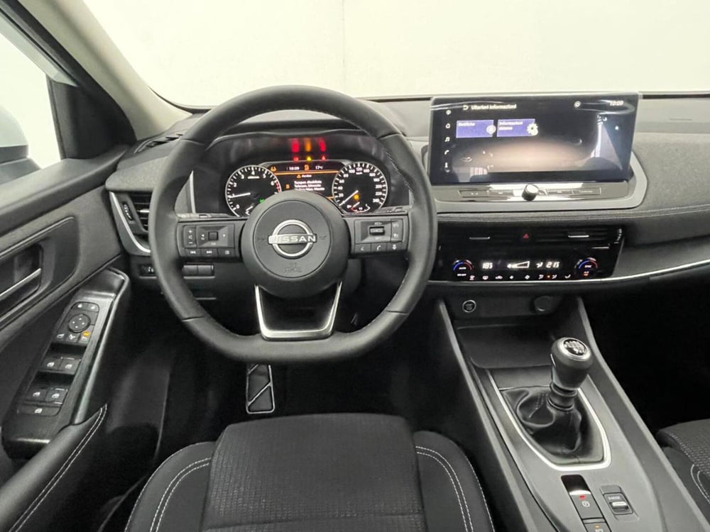 Nissan Qashqai nuova a Como (11)