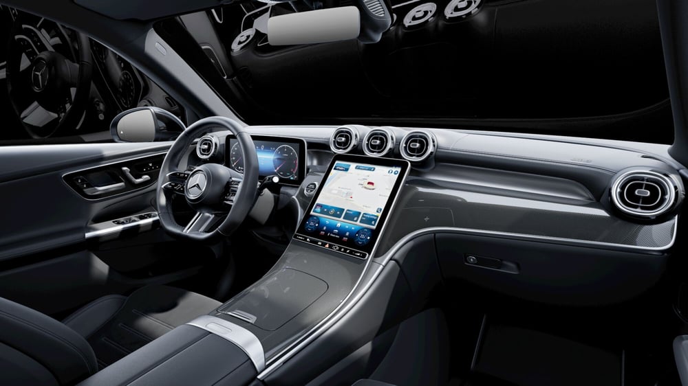 Mercedes-Benz GLC nuova a Milano (8)