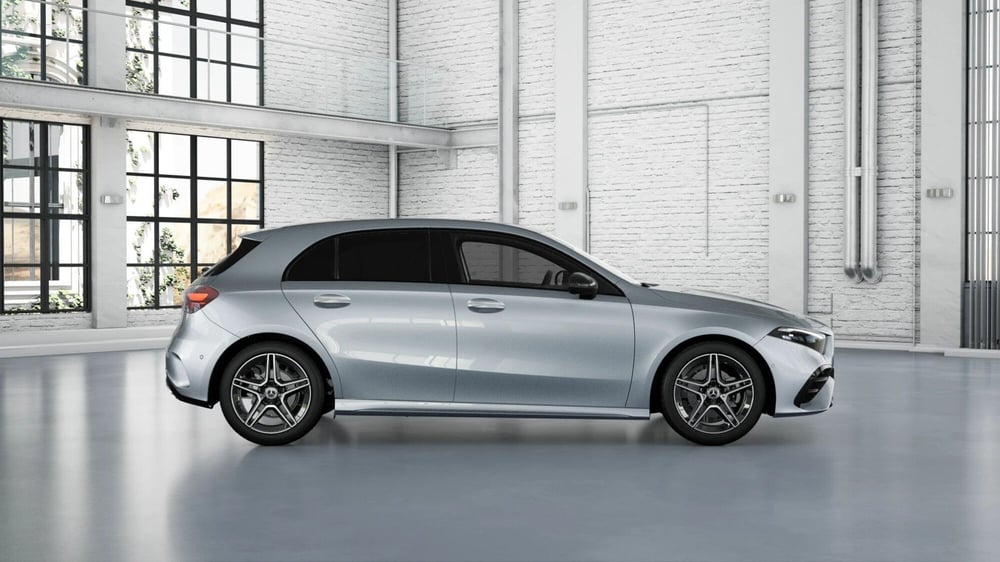 Mercedes-Benz Classe A nuova a Pescara (4)